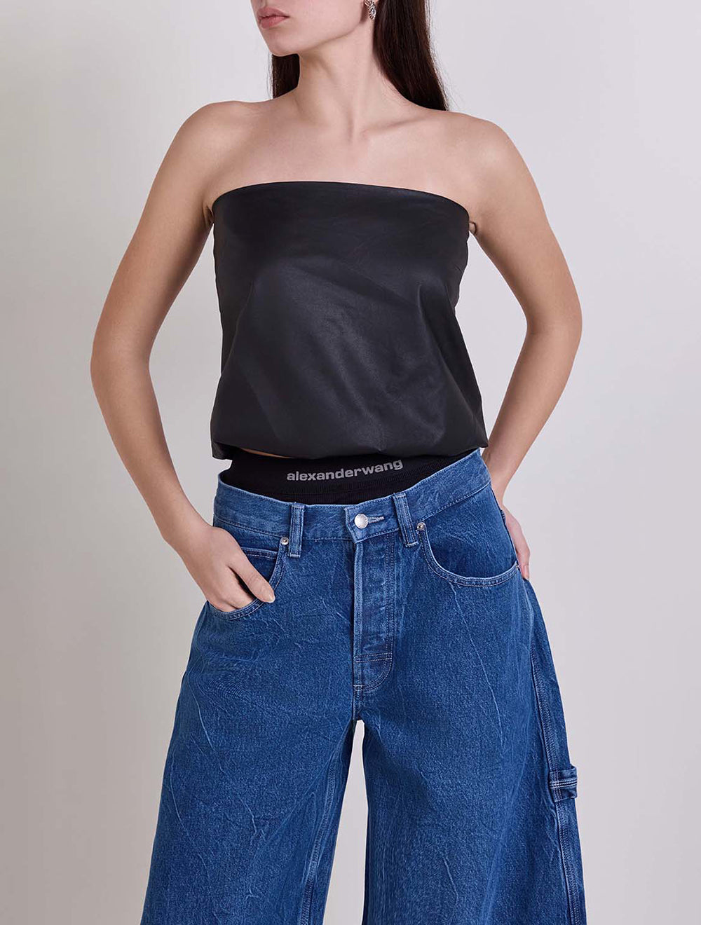 טופ פיטד עור Strapless