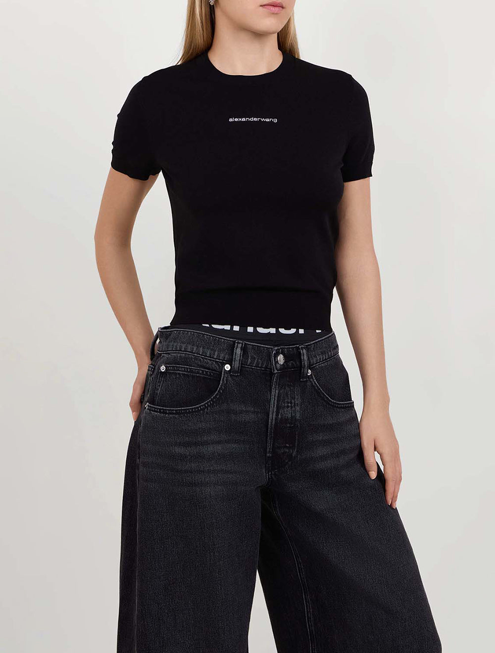 טי שירט פיטד Crewneck