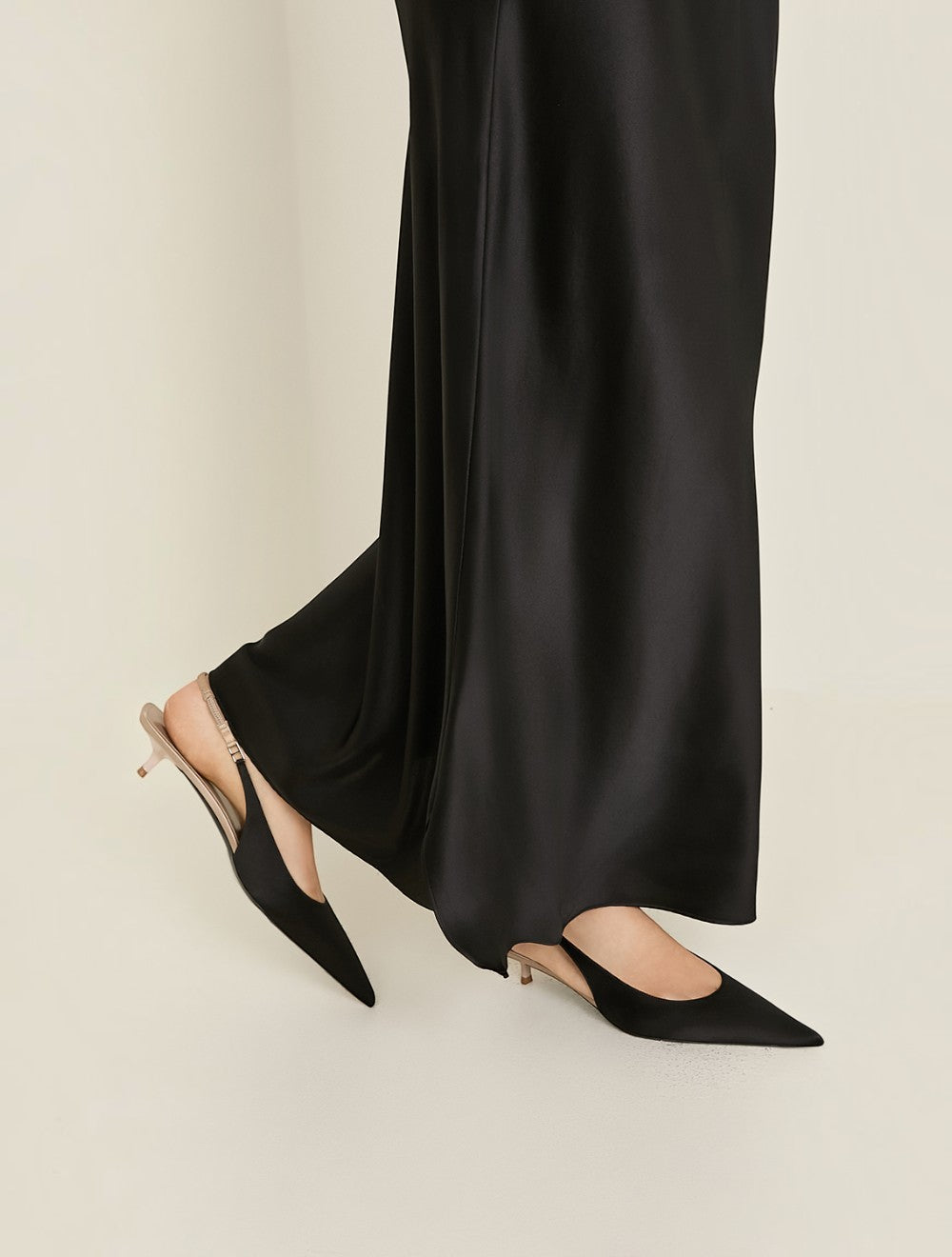 Cherish סטן Slingbacks