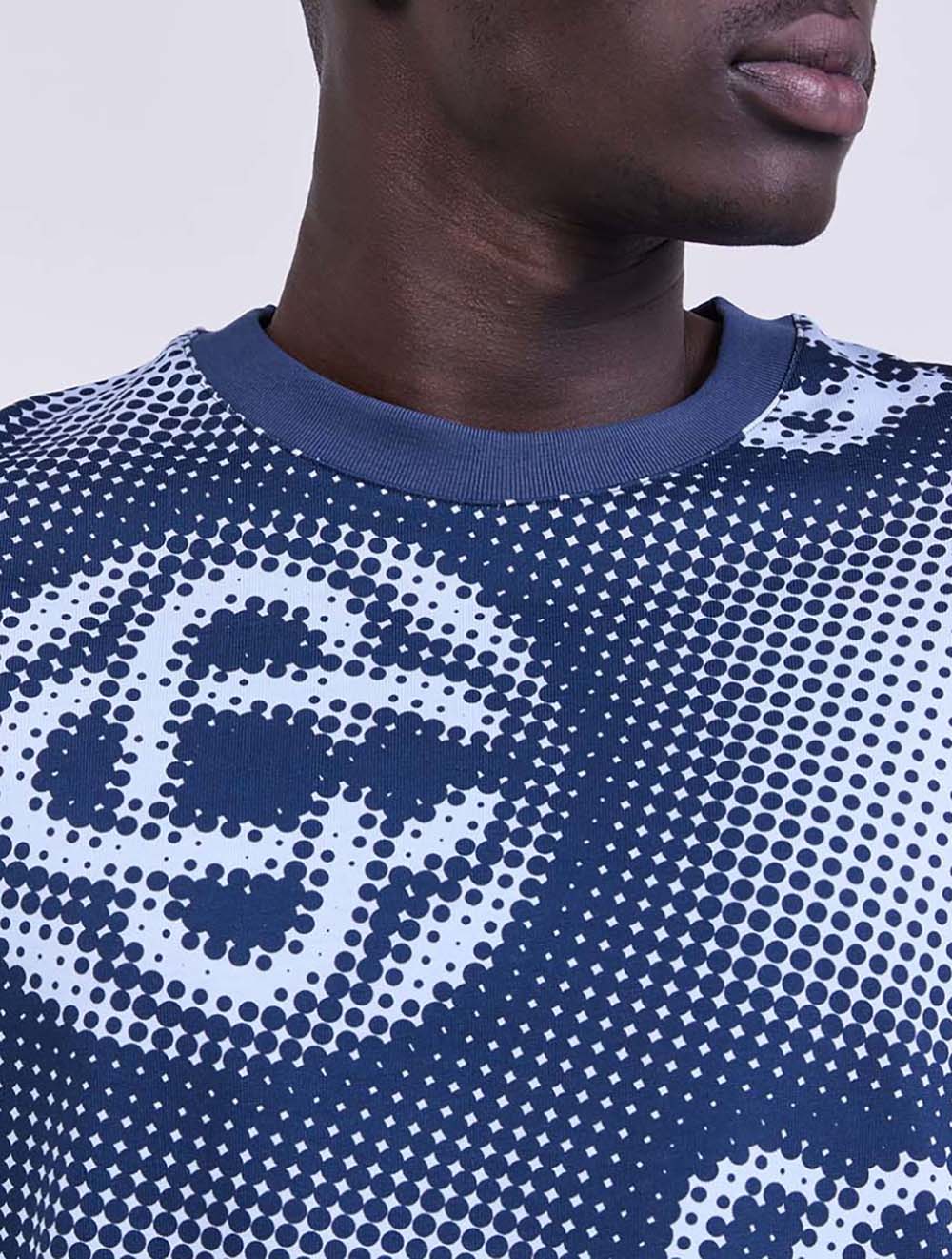 טי שירט Halftone Monogram