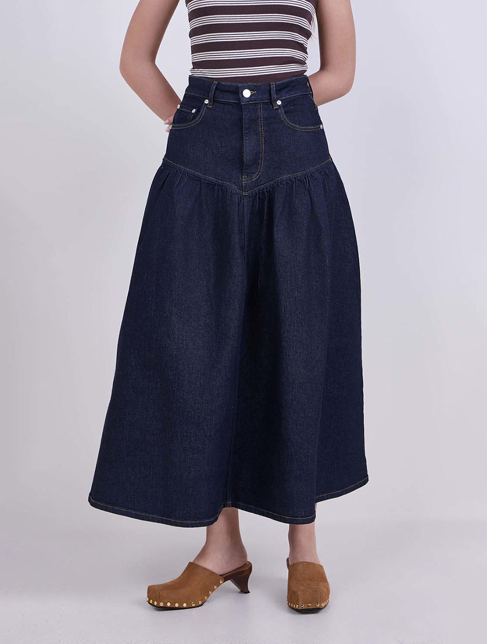 חצאית סטרץ' ארוך