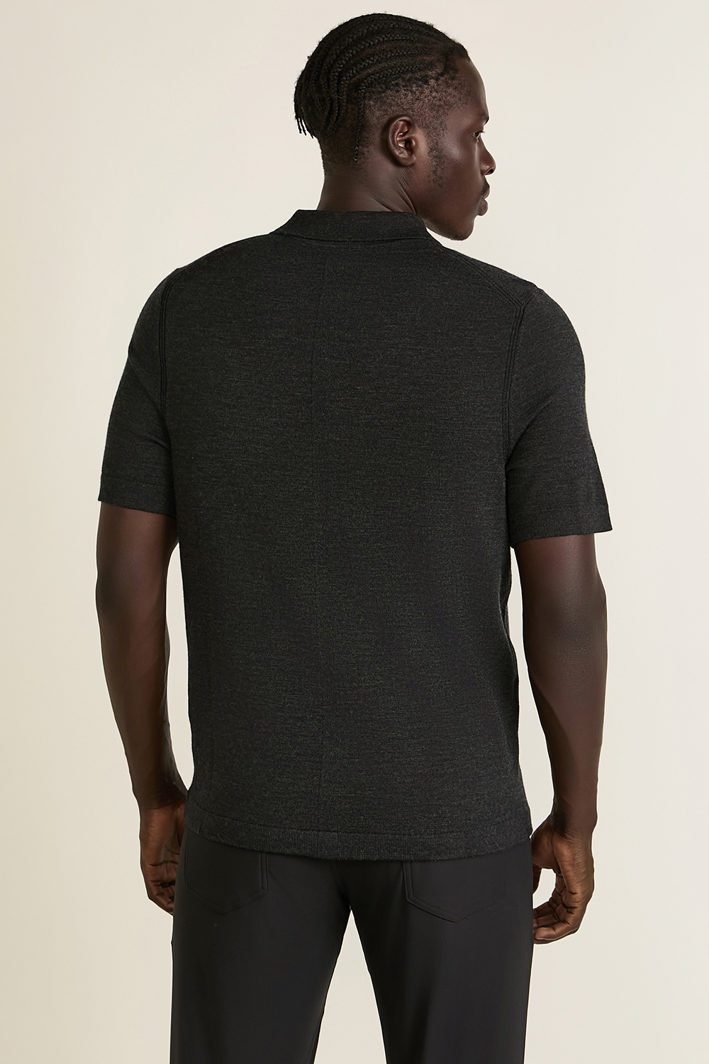 חולצת פולו קצרה