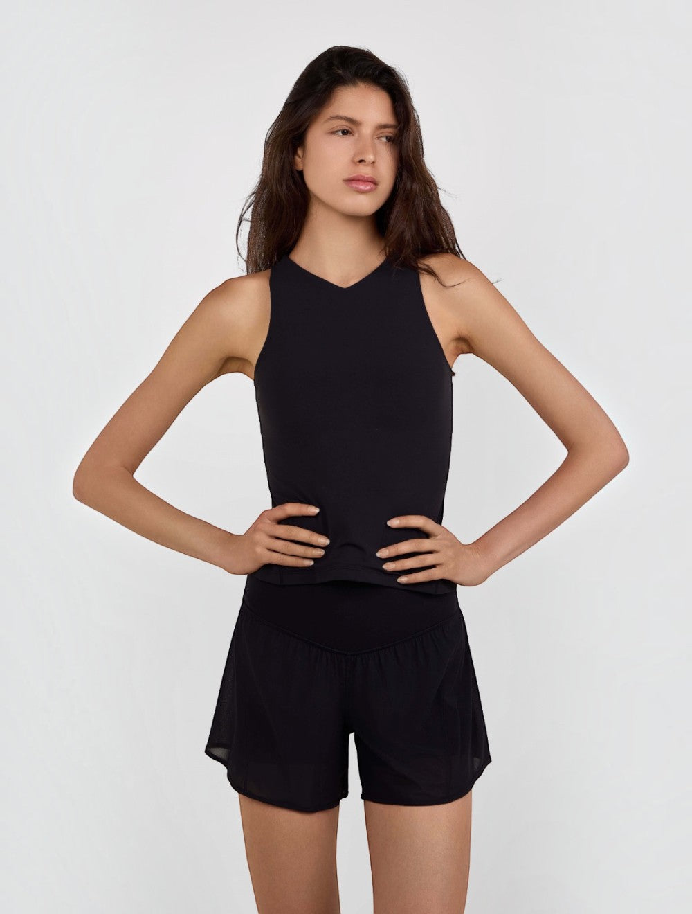 גופיית lululemon Align™ צווארון וי מיני
