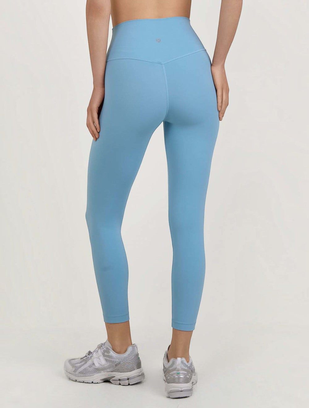 מכנסי קרופ lululemon Align™ גזרה גבוהה 23''