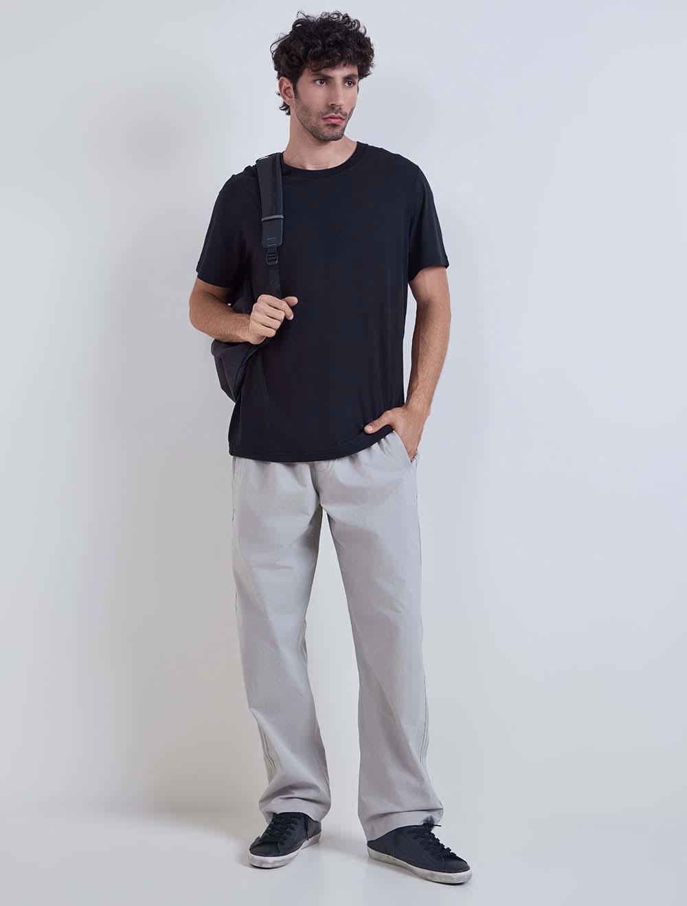 חולצת טי בגזרה ישרה