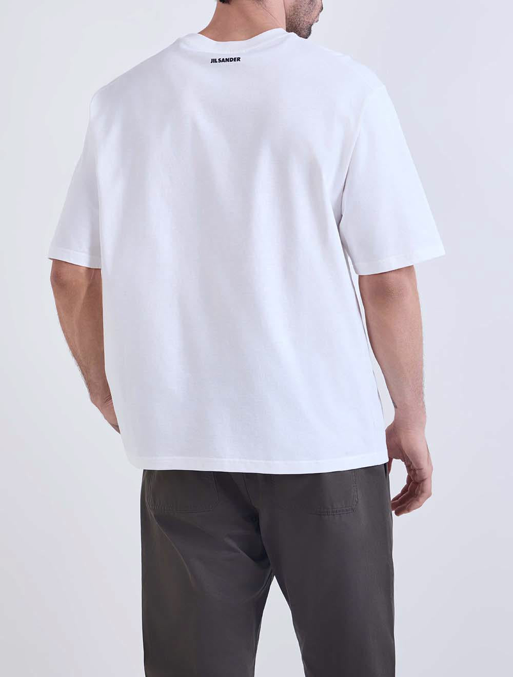 חולצת טי בגזרה משוחררת
