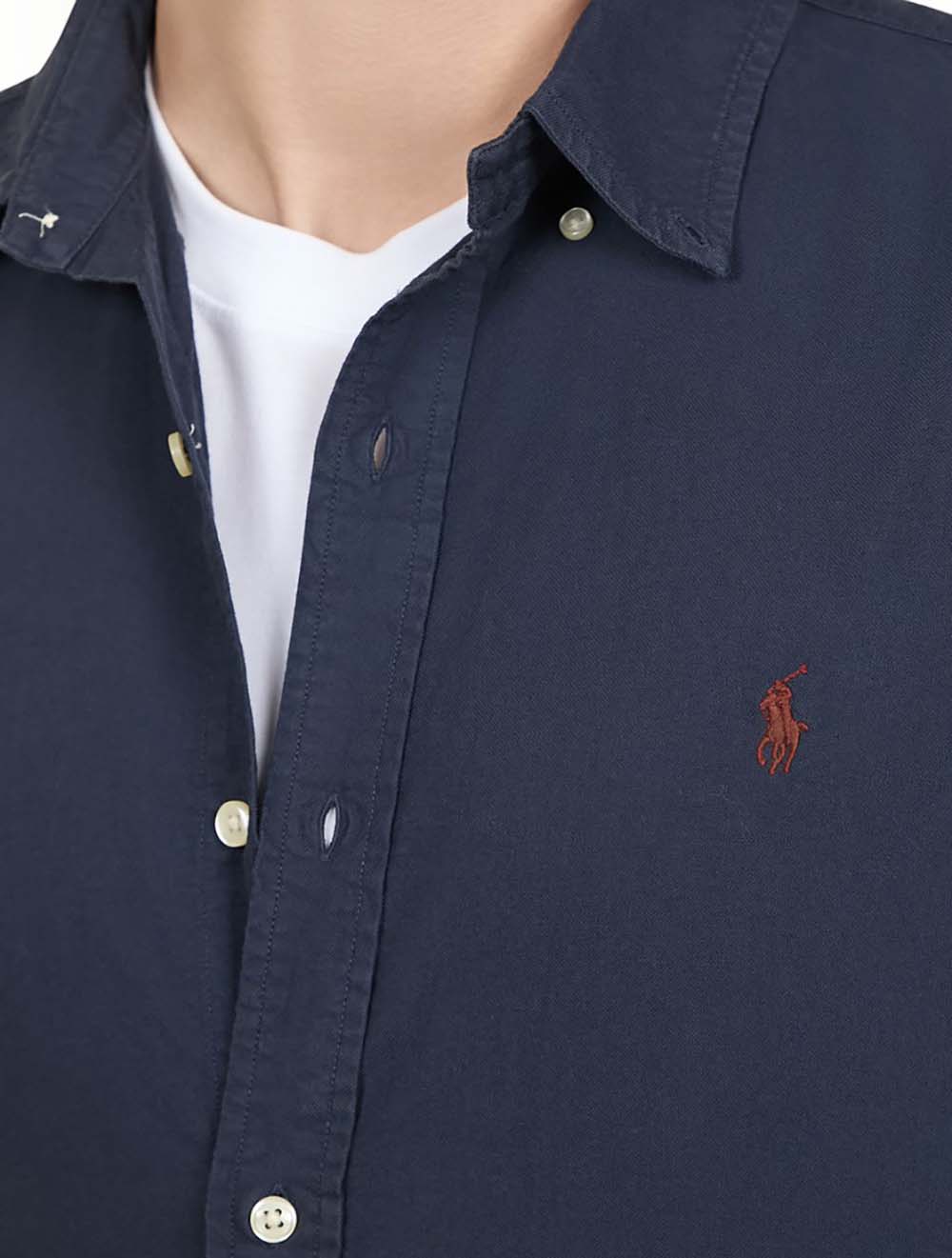 חולצה מכופתרת קסטום פיט Garment-Dyed Oxford