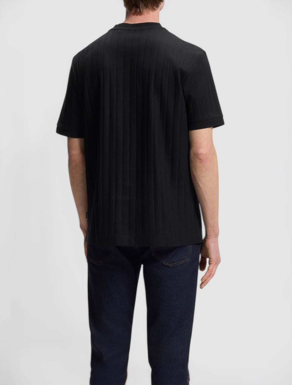טי שירט Vertical-Stripe ממורצרת כותנה