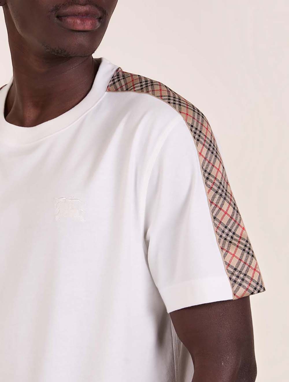 טי שירט Burberry לוגו רקום צווארון עגול