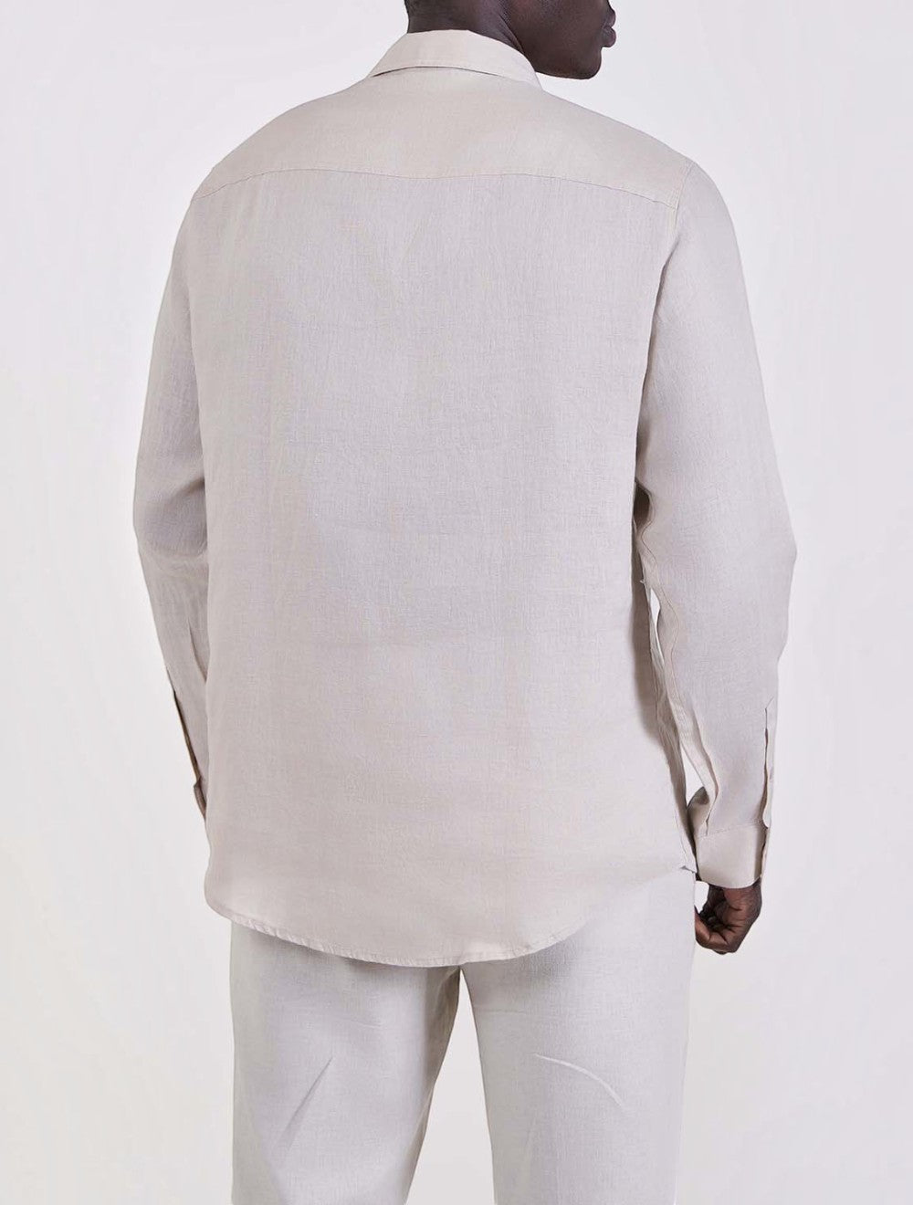 חולצה מכופתרת רגולר פיט פשתן