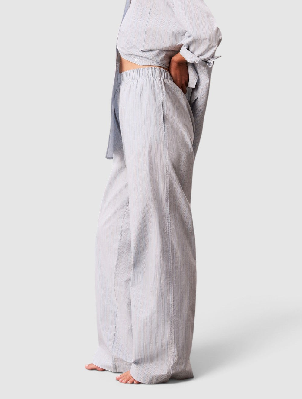 מכנסי פיג'מה בגזרה משוחררת
