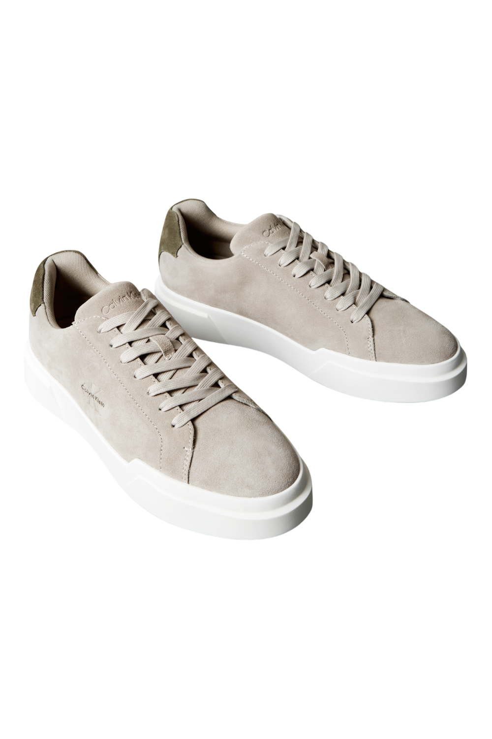 סניקרס עור Chunky Cupsole