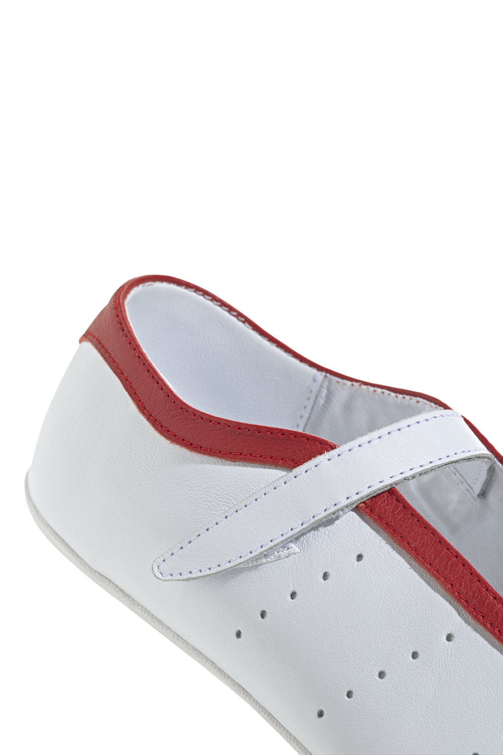 סניקרס עור Stan Smith