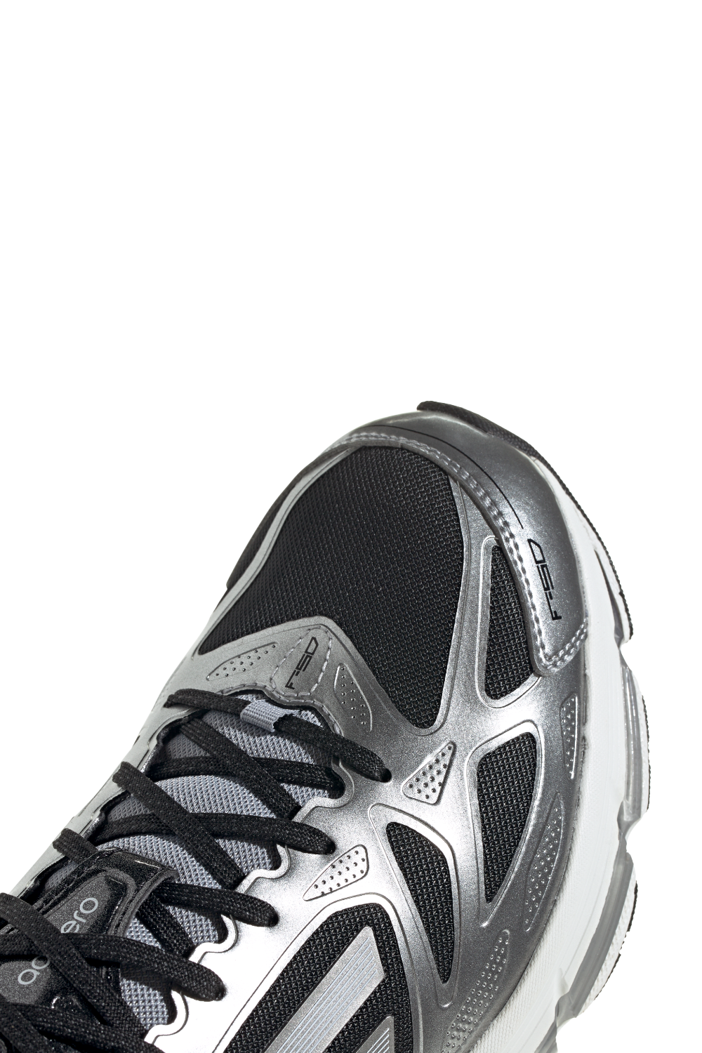 סניקרס Adizero F50