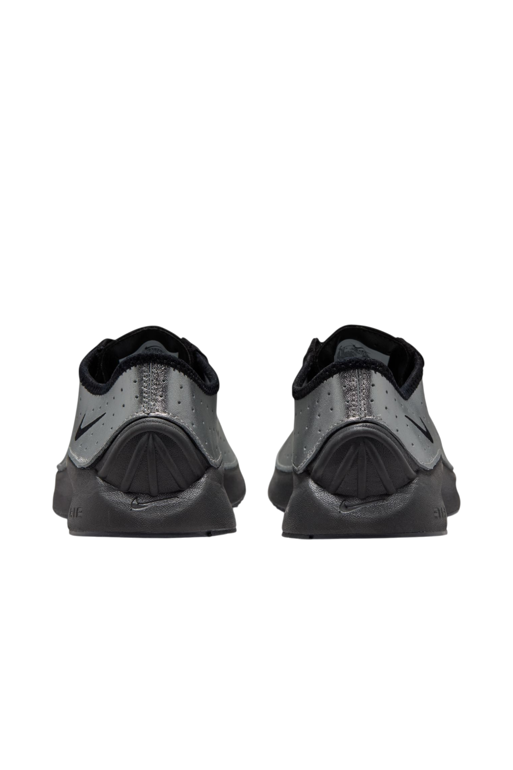 סניקרס עור Air Superfly