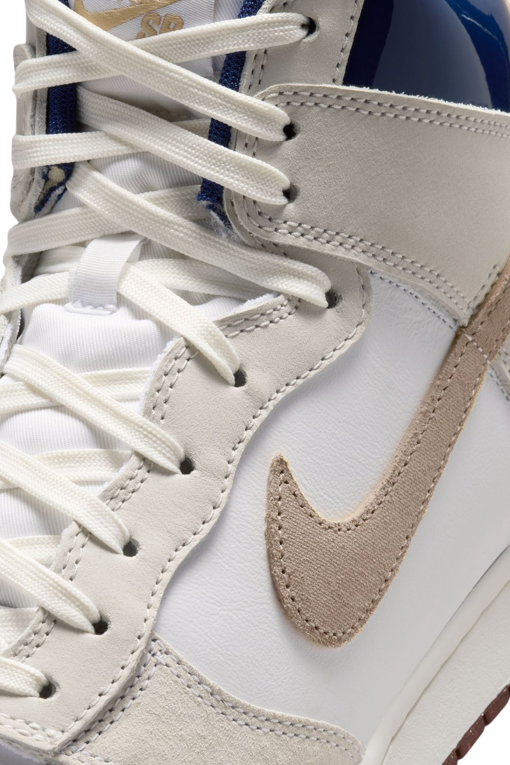 סניקרס עור SB Dunk High