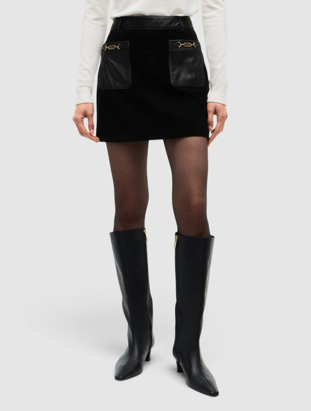 חצאית מיני זמש