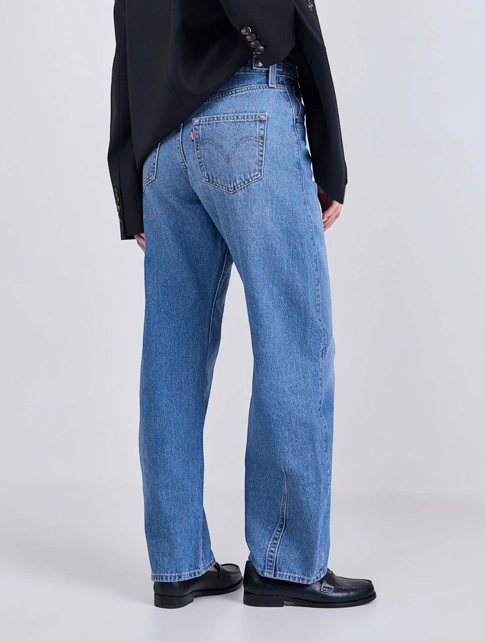 ג'ינס Cinch Barrel מותן גבוה מחודד Leg