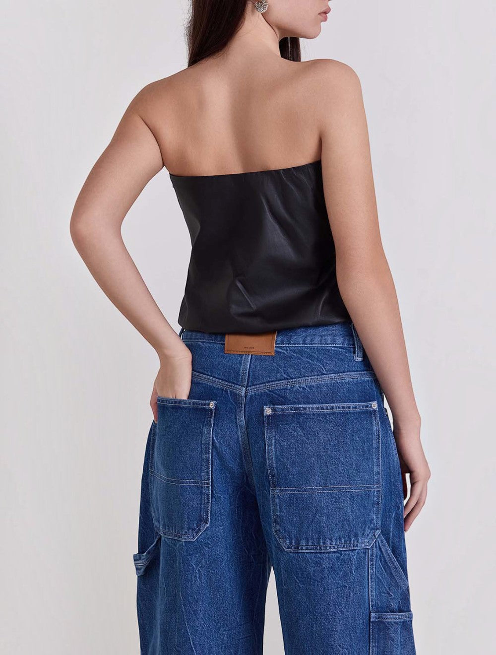 טופ פיטד עור Strapless
