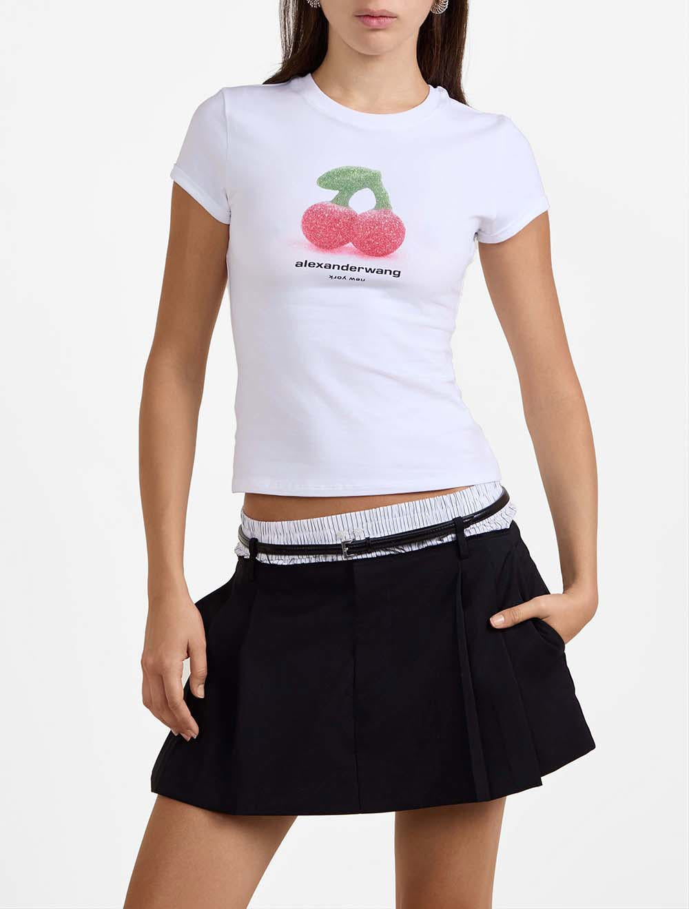 חולצת טי בגזרת סלים