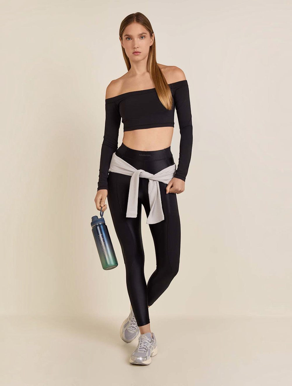 Wunder Train Off-Shoulder שרוול ארוך