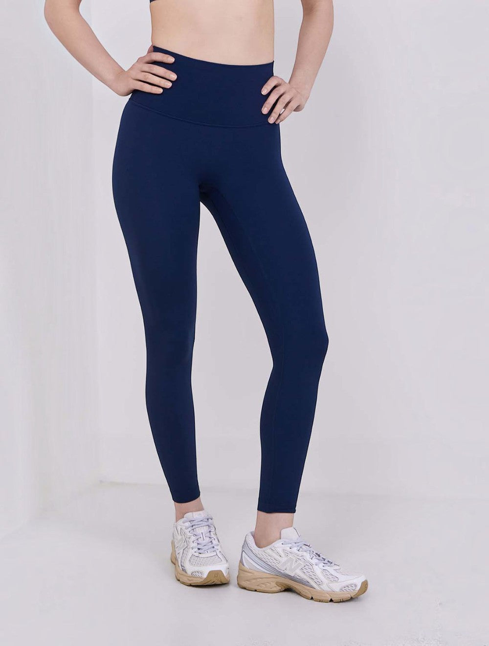 Align ללא תפרים מותן גבוה מכנס 25'' טייטסs