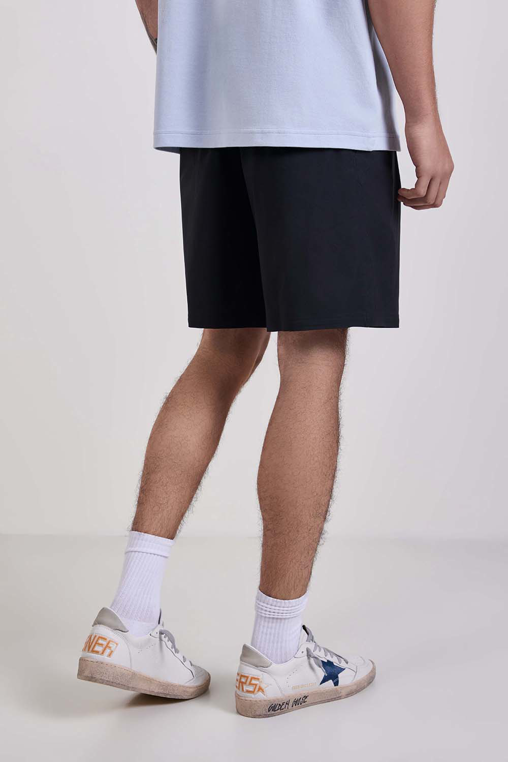 מכנסיים קצרים ארוג קפלים Relaxed Fit 8''