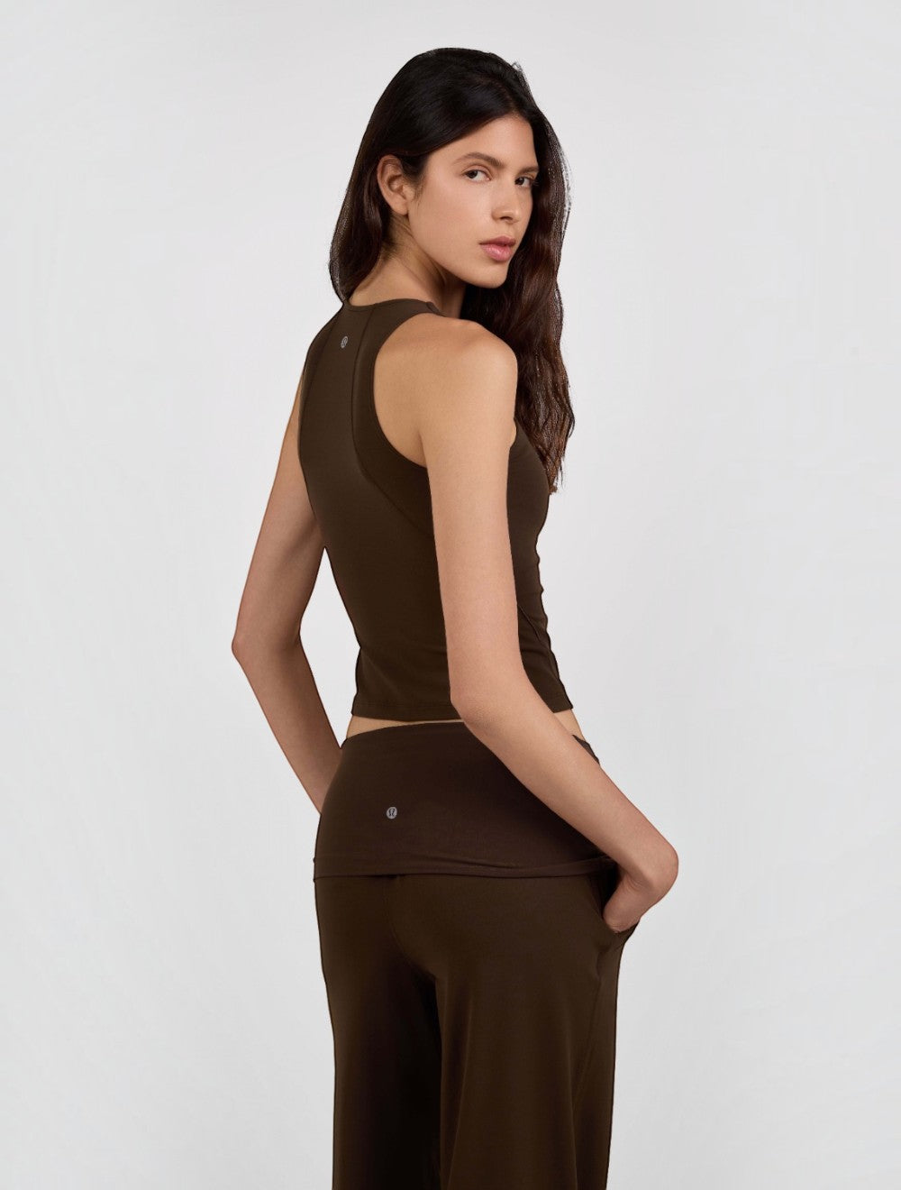 גופיית lululemon Align™ צווארון וי מיני