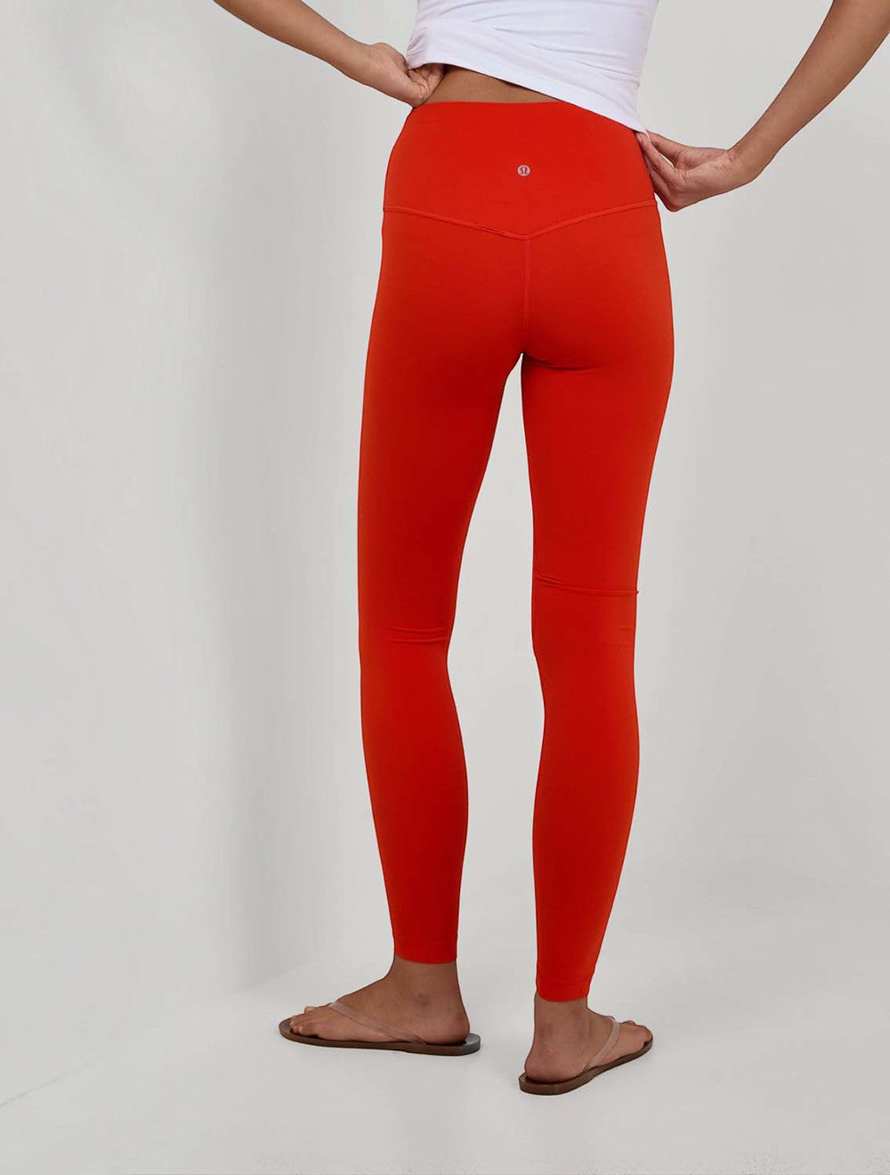 מכנסי lululemon Align™ גזרה גבוהה 28''