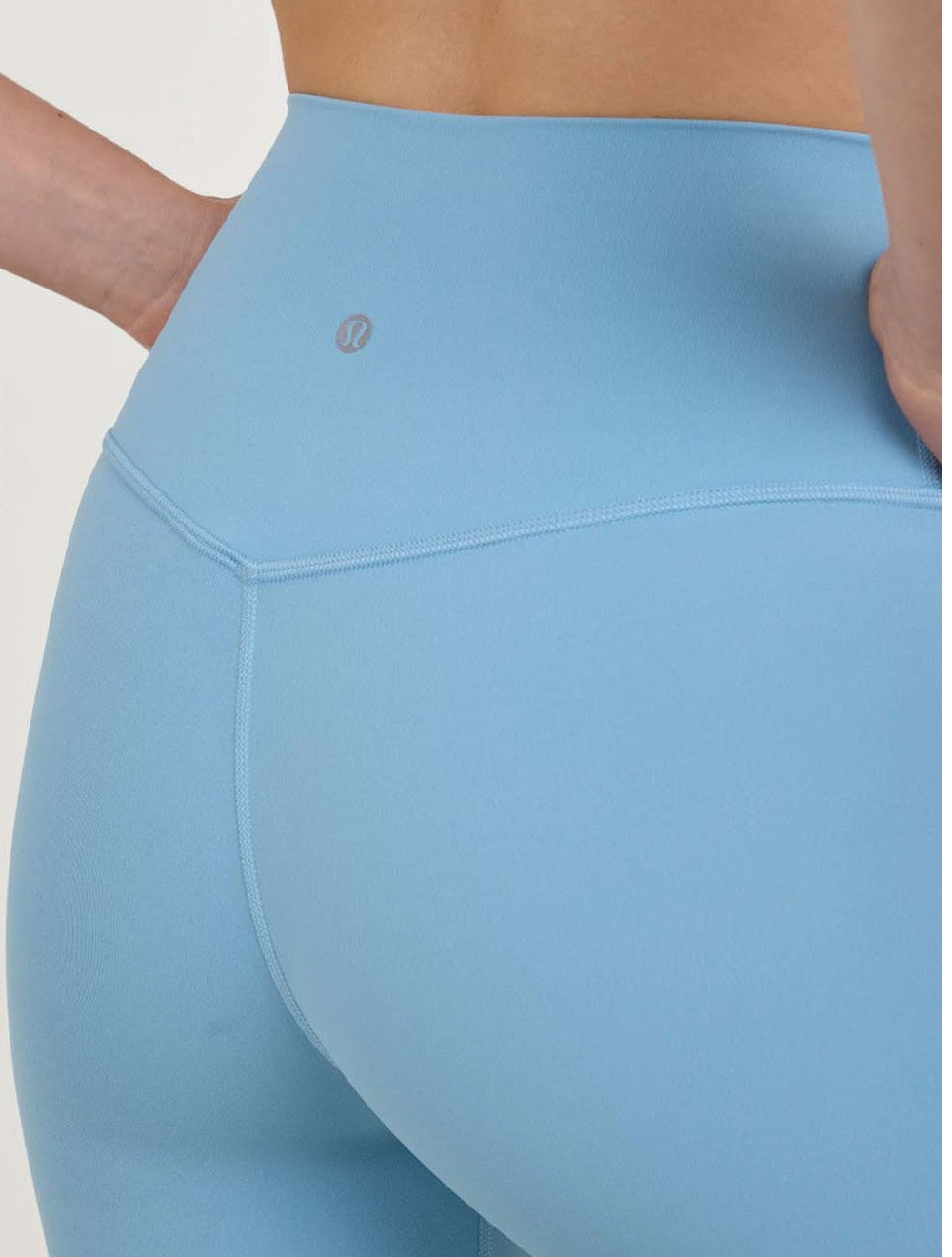 מכנסי קרופ lululemon Align™ גזרה גבוהה 23''
