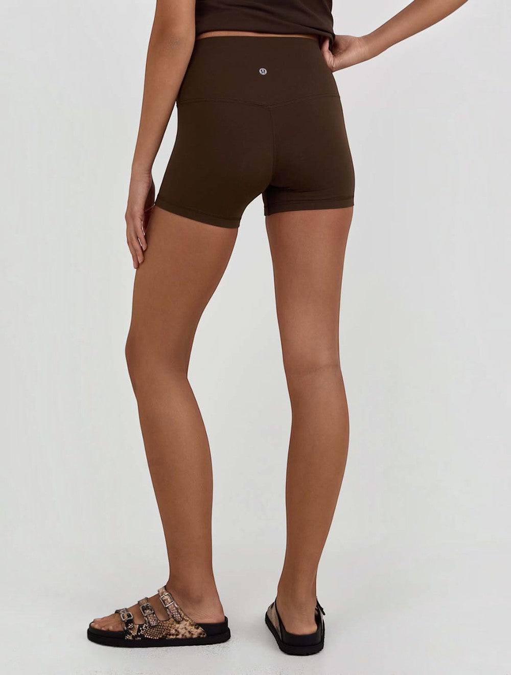 מכנסיים קצרים lululemon Align™ גזרה גבוהה 4''