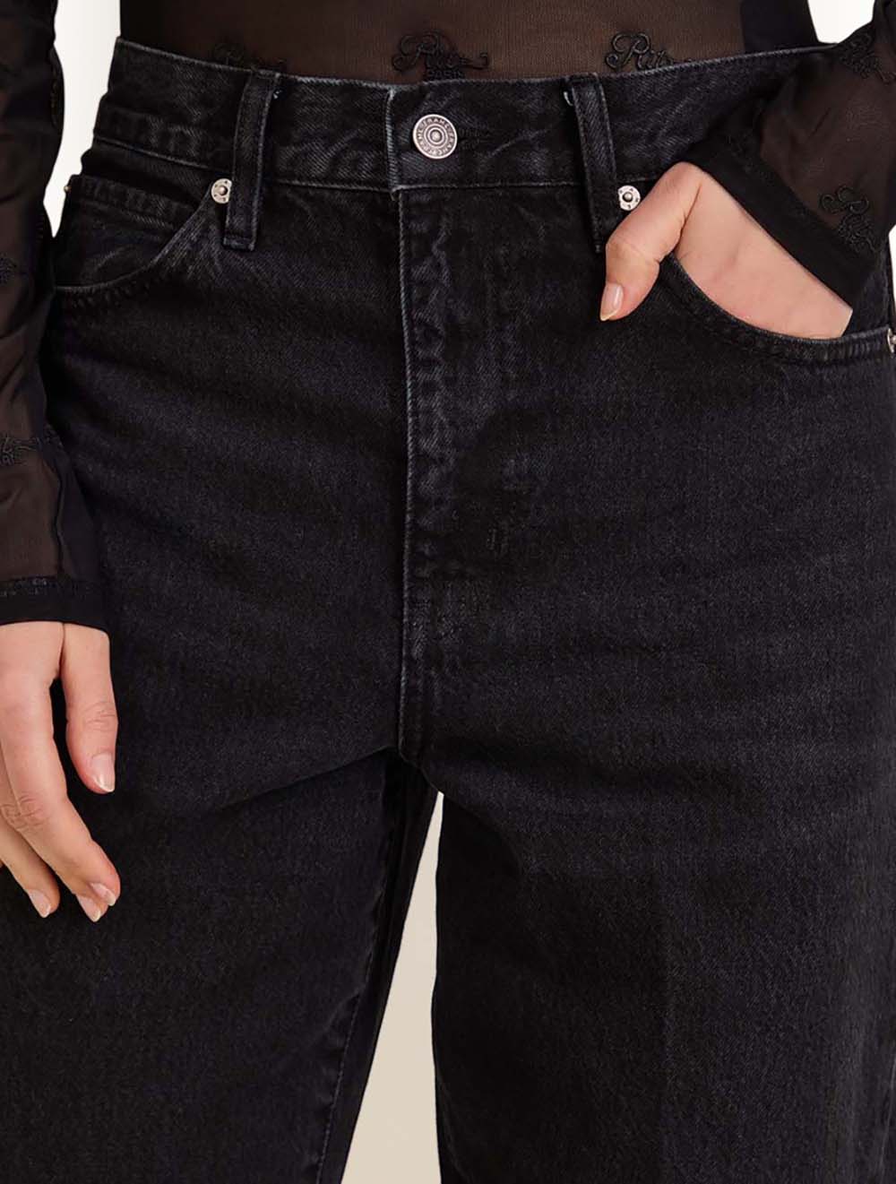 ג'ינס Neat מותן גבוה רלקסד Leg