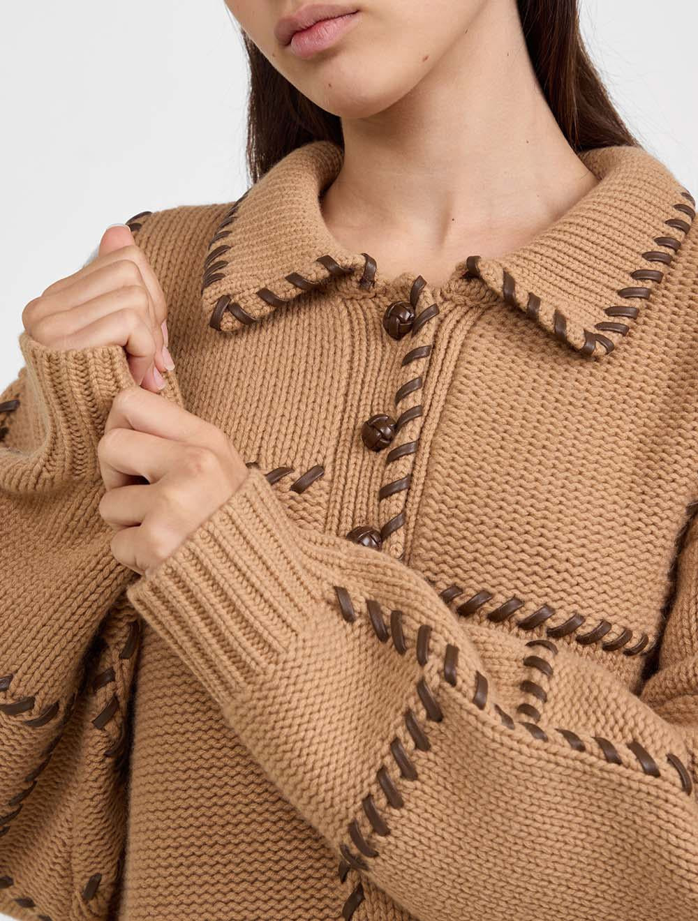 סוודר The Leather Stitch