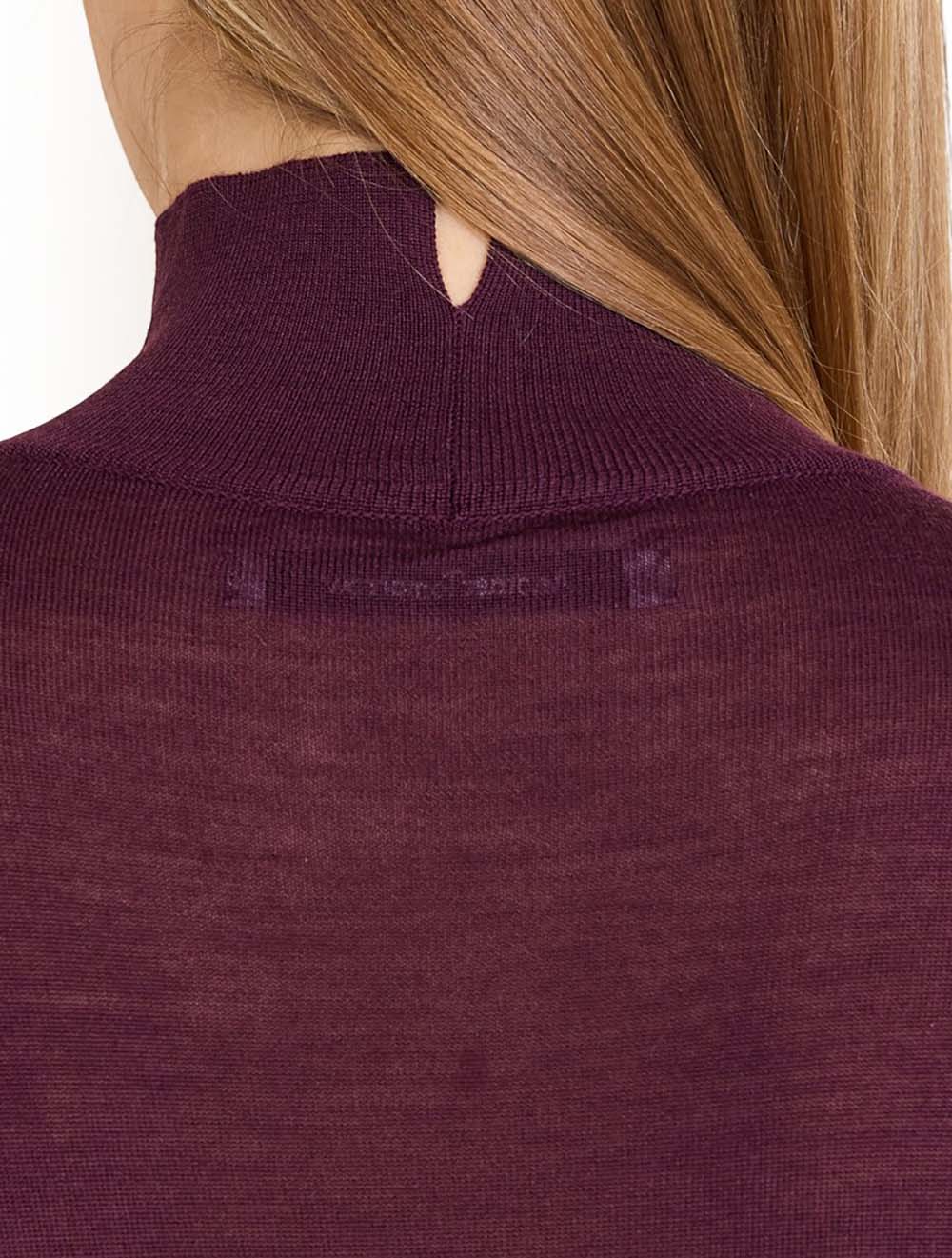 Featherweight צמר בתולי Turtleneck