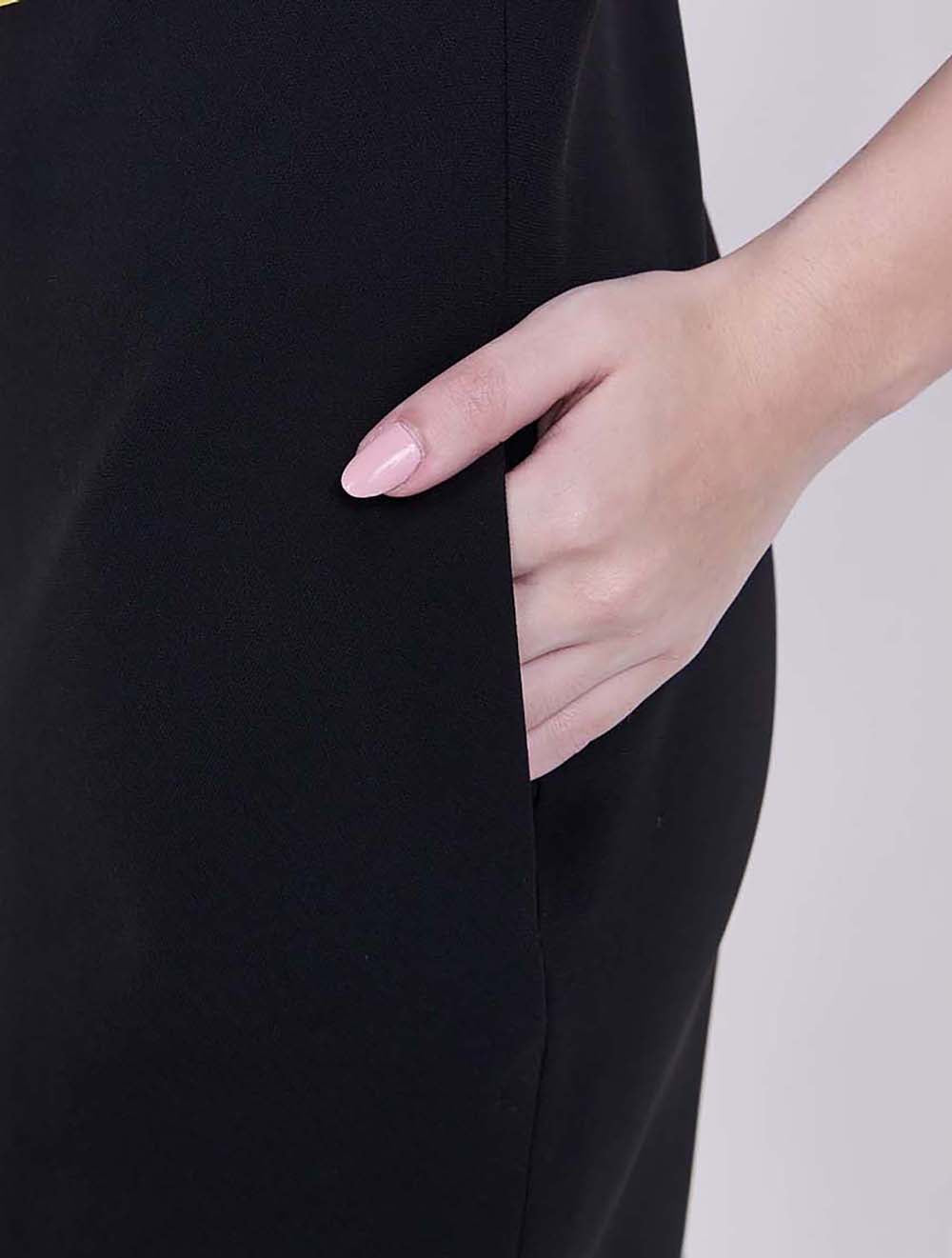 שמלה Strapless עם Built-in Corset
