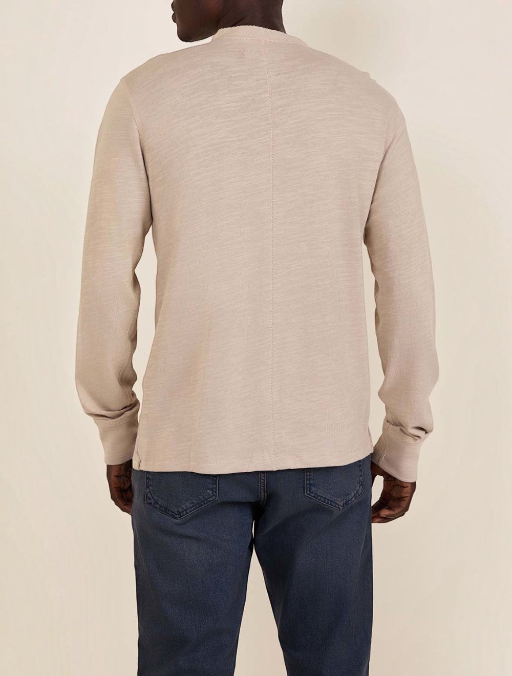 טי שירט בפרינט להבות Henley כותנה