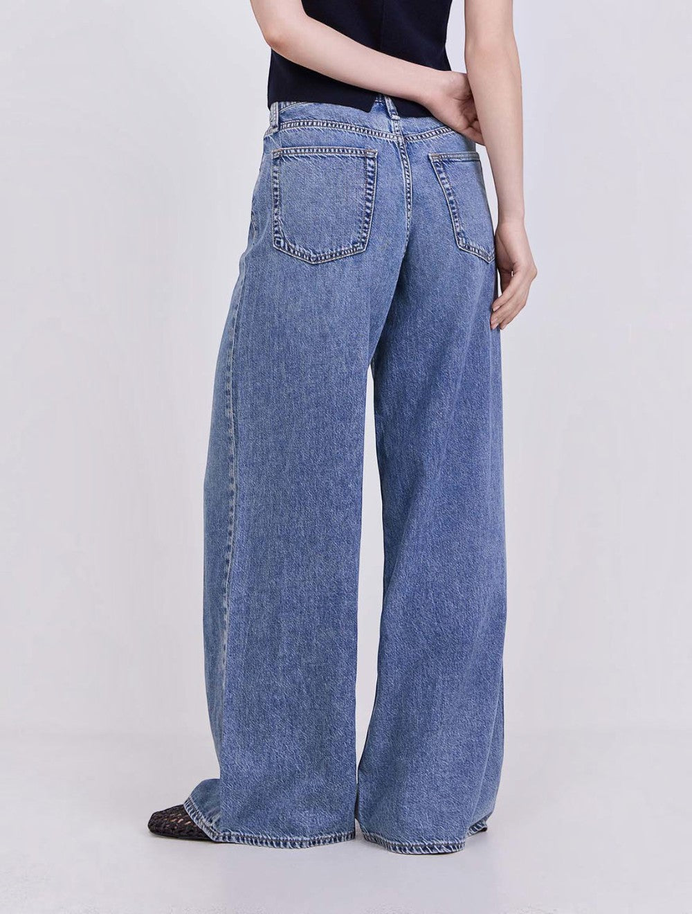 ג'ינס Sofie Featherweight רגל רחבה