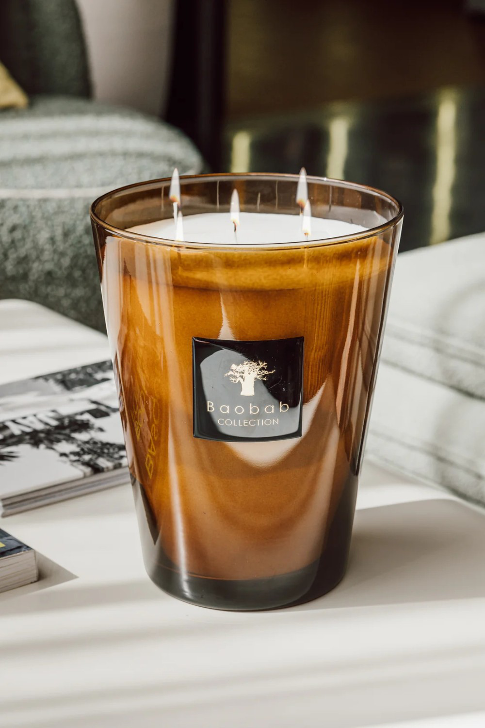 Max 35 Candle Les Prestigieuses Cuir De Russie