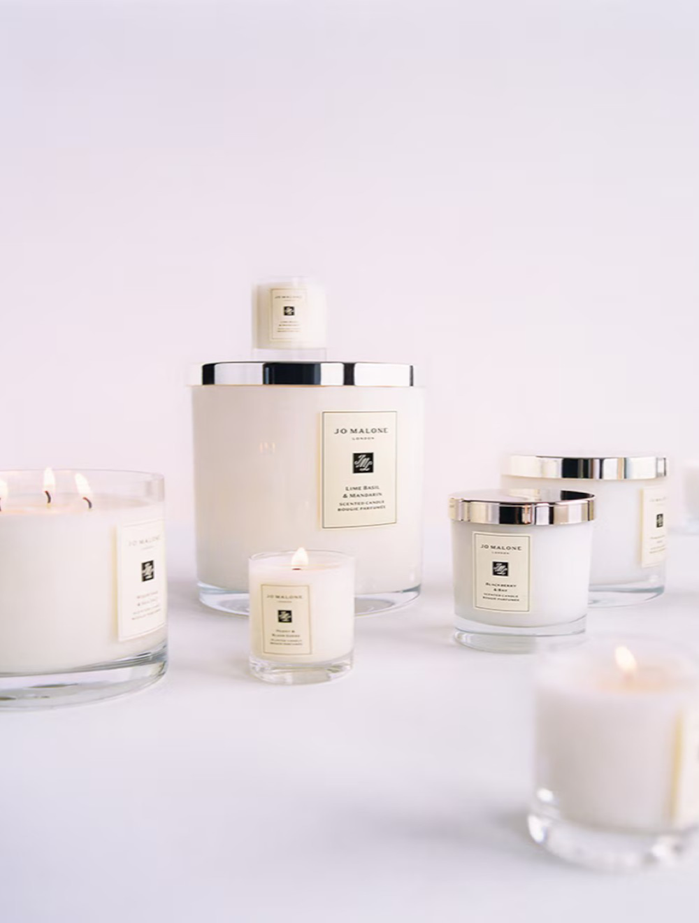 English Pear&Freesia Classic Candle 200 gr