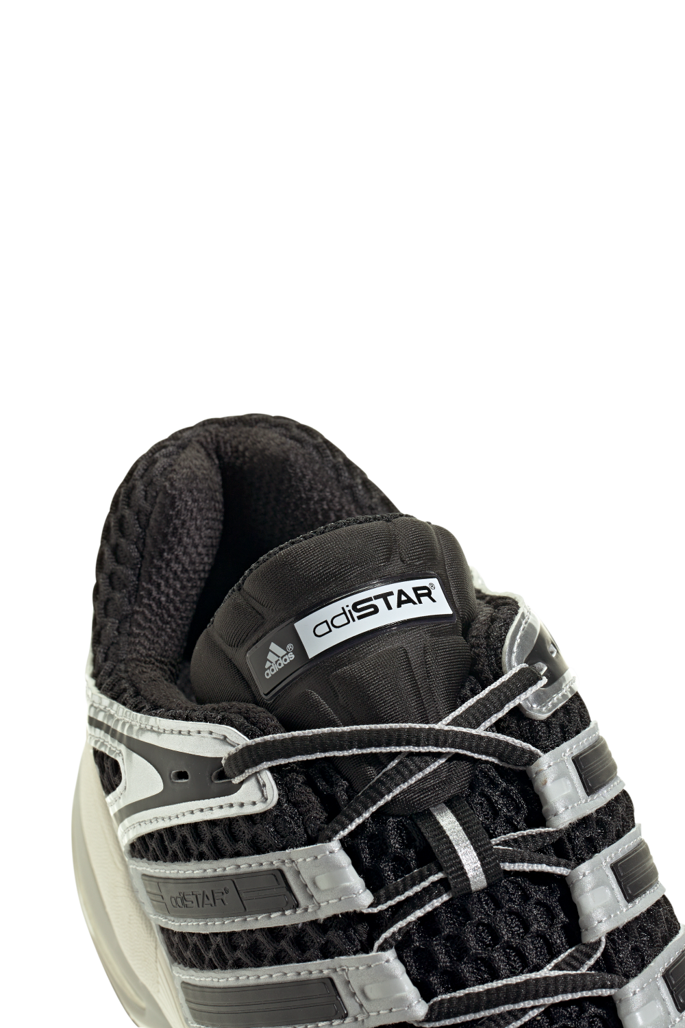 סניקרס Adistar Control 5