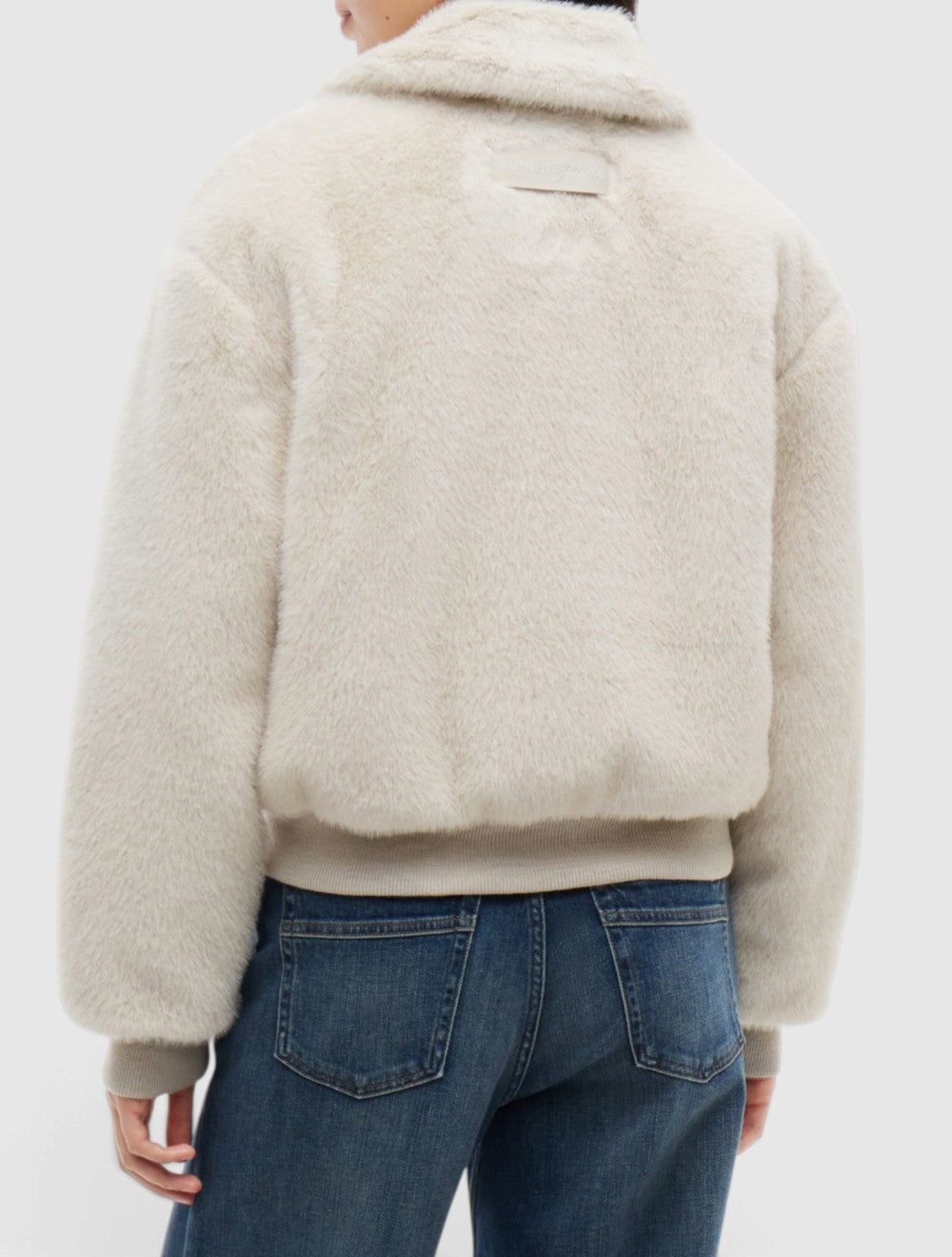 ז'קט דמוי פרווה