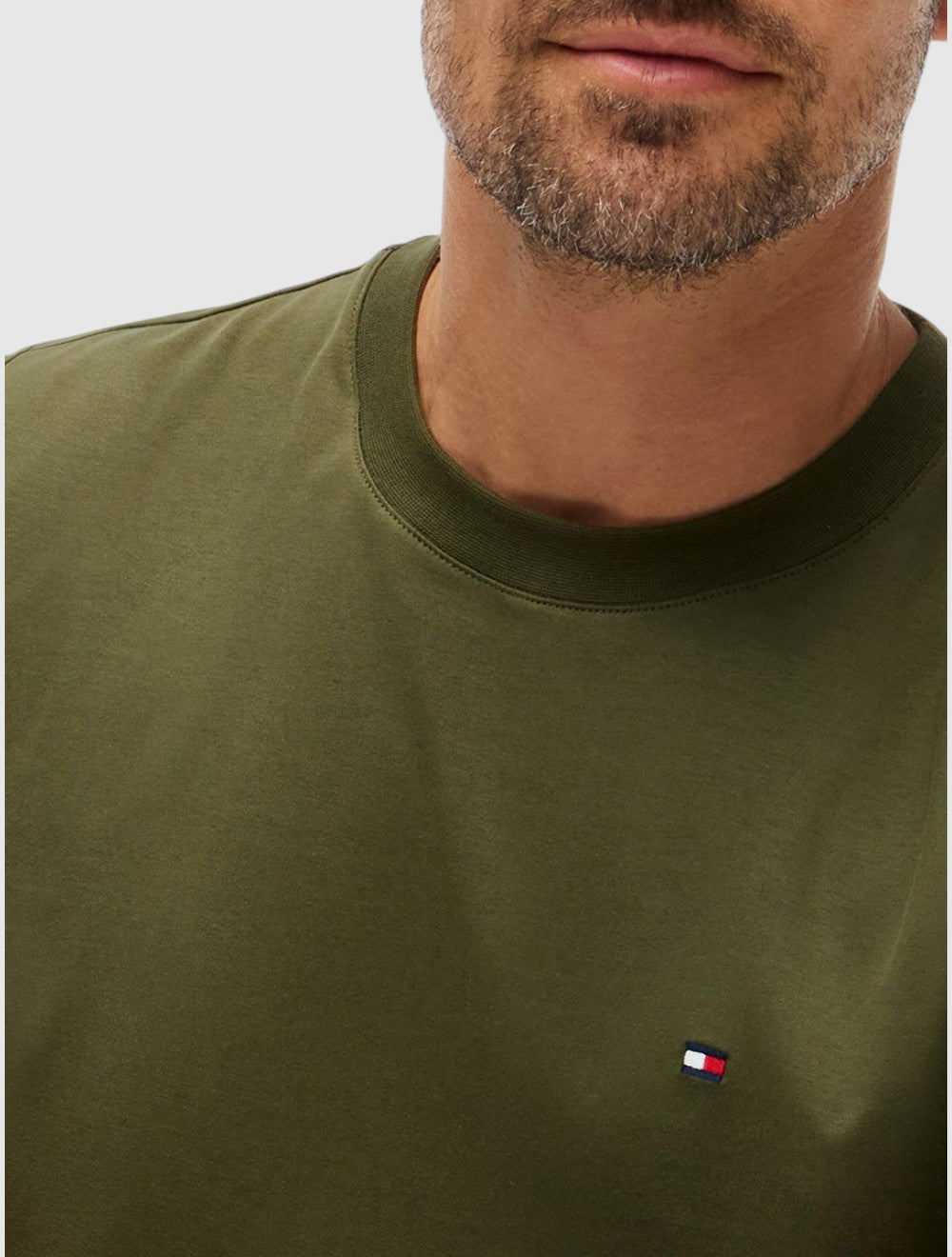 חולצת טי כותנה בגזרת סלים