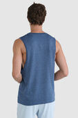 תמונת דוגמן אחורית של Metal Vent Tech Sleeveless Shirt