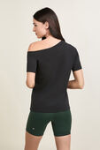 תמונת דוגמן אחורית של Off-The-Shoulder Cotton T-Shirt
