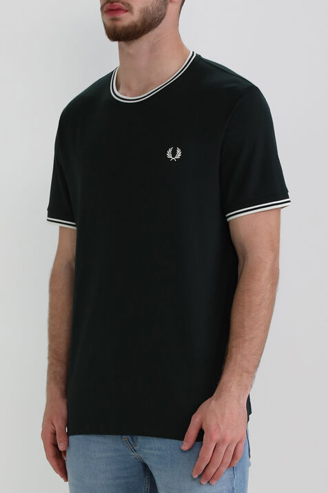 חולצת טי עם רקמה FRED PERRY