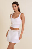 תמונת דוגמן קידמית של Thin Strap Tennis Tank Top