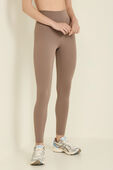 תמונת דוגמן קידמית של Align&trade; HR Pant 25" Leggings