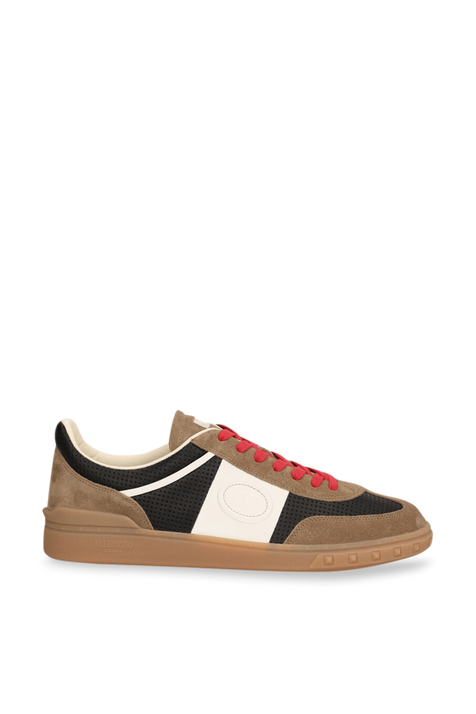 נעלי סניקרס