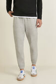 תמונת דוגמן קידמית של Textured Double Knit Cotton Jogger REG