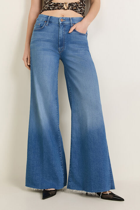 מכנסי ג'ינס מתרחבים